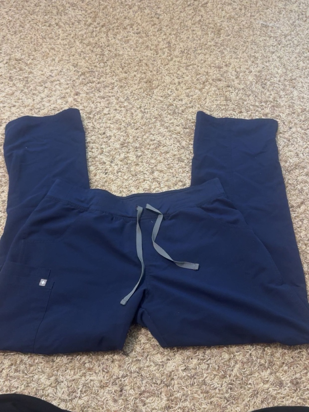 FIGS Navy Kade Cargo pants size Large